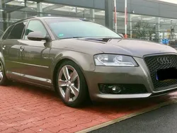 Braun Gebraucht 2010 Audi A3 Sportback Attraction Kombi | 8.000 € (Teuer)