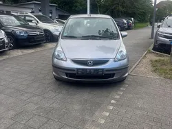 Grau Gebraucht 2006 Honda Jazz LS Kleinwagen | 3.990 € (Etwas zu teuer)