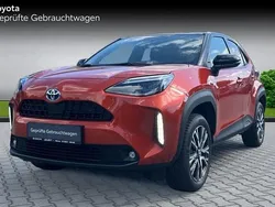 Orange Gebraucht 2023 Toyota Yaris Cross Edition SUV | 28.449 € (Fairer Preis)