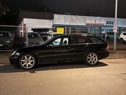 Schwarz Gebraucht 2005 Mercedes C320 Kombi | 2.890 € (Fairer Preis)