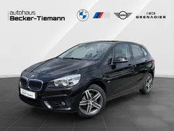 Schwarz Gebraucht 2016 BMW 218 Active Tourer Sport Line Van / Kleinbus | 13.997 € (Fairer Preis)