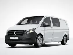 Weiß Gebraucht 2024 Mercedes Vito Van / Kleinbus | 47.344 €