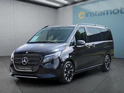 Schwarz Gebraucht 2024 Mercedes V300 Van / Kleinbus | 76.799 € (Teuer)