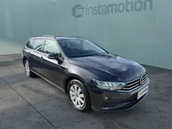 Grau Gebraucht 2024 VW Passat Kombi | 27.490 € (Superpreis)