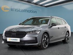 Grau Gebraucht 2025 Skoda Superb Kombi | 51.099 €
