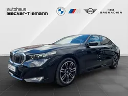 Schwarz Gebraucht 2024 BMW 540 Performance Limousine | 68.778 €