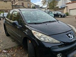 Schwarz Gebraucht 2009 Peugeot 207 Kleinwagen | 1.000 € (Fairer Preis)
