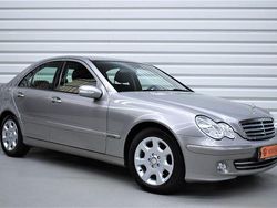 Silber Gebraucht 2005 Mercedes C200 Elegance Limousine | 8.990 €