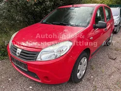 Rot Gebraucht 2009 Dacia Sandero Kleinwagen | 999 € (Guter Preis)