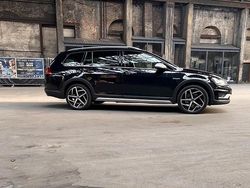 Schwarz Gebraucht 2016 VW Golf Alltrack Kombi | 12.899 € (Fairer Preis)