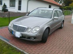 Gold Gebraucht 2006 Mercedes E220 Elegance Kombi | 2.900 € (Fairer Preis)