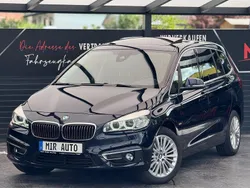Blau Gebraucht 2015 BMW 218 Luxury Line Van / Kleinbus | 19.900 €