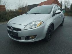 Grau Gebraucht 2007 Fiat Bravo Active Kleinwagen | 1.750 € (Fairer Preis)