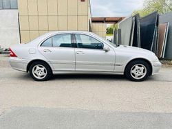 Silber Gebraucht 2004 Mercedes C180 Avantgarde Limousine | 1.350 € (Superpreis)
