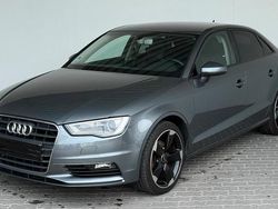 Grau Gebraucht 2015 Audi A3 Comfort Limousine | 12.500 € (Etwas zu teuer)