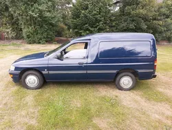 Blau Gebraucht 1994 Ford Escort | 5.200 €