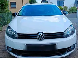 Weiß Gebraucht 2012 VW Golf VI Match Kombi | 6.900 € (Fairer Preis)