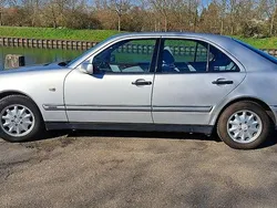 Silber Gebraucht 1996 Mercedes E230 Elegance Limousine | 3.350 € (Fairer Preis)