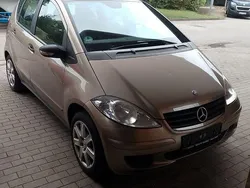 Gold Gebraucht 2005 Mercedes A150 Classic Van / Kleinbus | 2.850 €