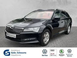 Schwarz Gebraucht 2023 Skoda Superb Ambition Kombi | 27.930 € (Superpreis)