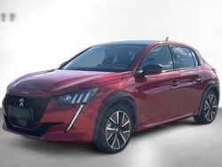Rot metallic Gebraucht 2021 Peugeot e-208 GT Kleinwagen | 17.460 € (Fairer Preis)