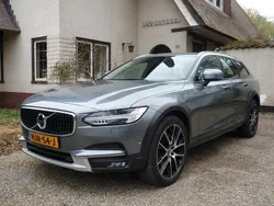 Grau Gebraucht 2017 Volvo V90 CC Pro Kombi | 17.850 € (Teuer)