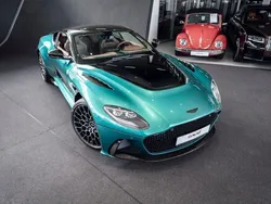 Grün Neu 2024 Aston Martin DBS Coupé | 419.900 € (Etwas zu teuer)