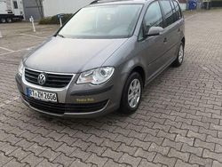 Grau Gebraucht 2007 VW Touran Van / Kleinbus | 3.299 € (Guter Preis)