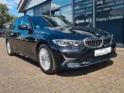 Schwarz Gebraucht 2020 BMW 320 Luxury Line Limousine | 20.990 € (Guter Preis)