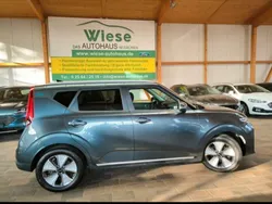 Grau Gebraucht 2021 Kia Soul EV 3 SUV | 20.700 € (Guter Preis)