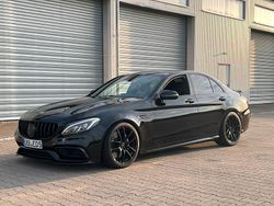 Schwarz Gebraucht 2017 Mercedes C63 AMG AMG Limousine | 39.500 € (Etwas zu teuer)