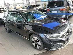 Schwarz Gebraucht 2021 VW Passat GTE Kombi | 17.900 € (Guter Preis)