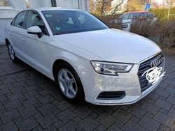 Weiß Gebraucht 2018 Audi A3 Limousine | 20.800 € (Fairer Preis)