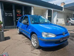 Blau Gebraucht 2004 Peugeot 106 Kleinwagen | 1.990 €