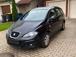 Schwarz Gebraucht 2010 Seat Altea Style Van / Kleinbus | 3.800 € (Fairer Preis)