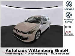 Weiß Gebraucht 2025 VW Golf VIII Style Limousine | 26.449 € (Guter Preis)