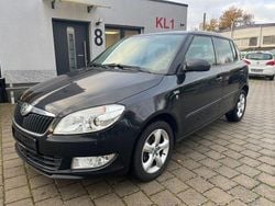 Schwarz Gebraucht 2012 Skoda Fabia Ambition Limousine | 4.990 € (Etwas zu teuer)