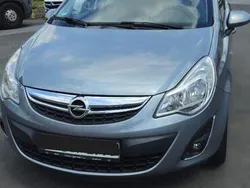 Grau Gebraucht 2011 Opel Corsa Kleinwagen | 5.400 € (Fairer Preis)