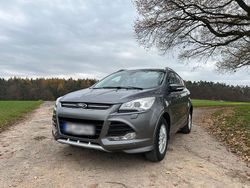 Grau Gebraucht 2014 Ford Kuga Titanium SUV | 9.100 € (Fairer Preis)