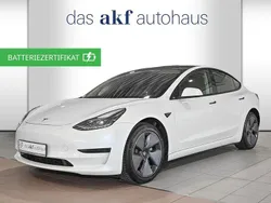 Weiß Gebraucht 2023 Tesla Model 3 Limousine | 29.950 € (Guter Preis)