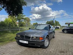Grau Gebraucht 1994 BMW 740 Limousine | 9.990 €