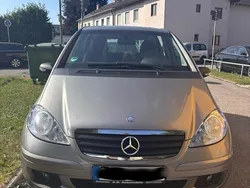 Grau Gebraucht 2007 Mercedes A180 | 3.000 € (Etwas zu teuer)