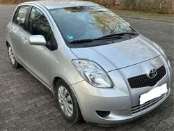 Silver mica metallic Gebraucht 2006 Toyota Yaris Kleinwagen | 3.400 € (Fairer Preis)