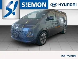 Grau Gebraucht 2024 Hyundai Staria Prime Van | 43.530 € (Guter Preis)