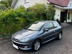 Grau Gebraucht 2008 Peugeot 206 Kleinwagen | 3.100 € (Teuer)