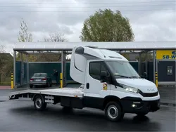 Weiß Gebraucht 2015 Iveco Daily | 14.800 €