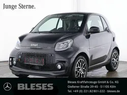 Bodypanels in black Gebraucht 2024 Smart ForTwo Electric Drive Prime Exclusive Coupé | 18.250 € (Fairer Preis)