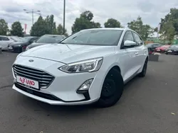Weiss Gebraucht 2019 Ford Focus Cool & Connect Limousine | 11.990 € (Fairer Preis)