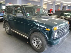 Grün Gebraucht 2019 Lada Urban SUV | 9.980 € (Guter Preis)