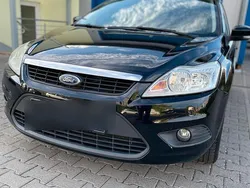 Schwarz Gebraucht 2010 Ford Focus Coupé | 2.899 € (Guter Preis)